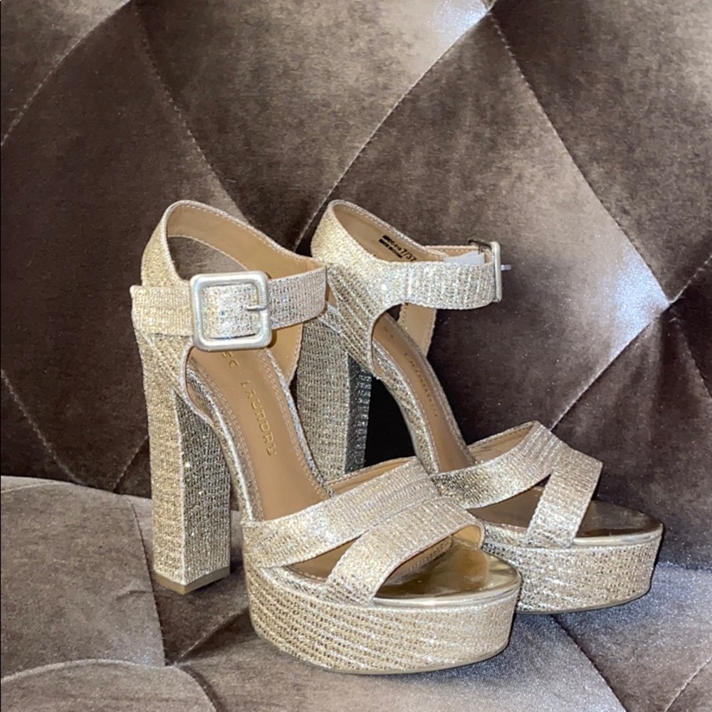 Chinese Laundry Gold Glitter Heels